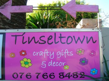 tinseltown crafty gifts and décor and simply bags